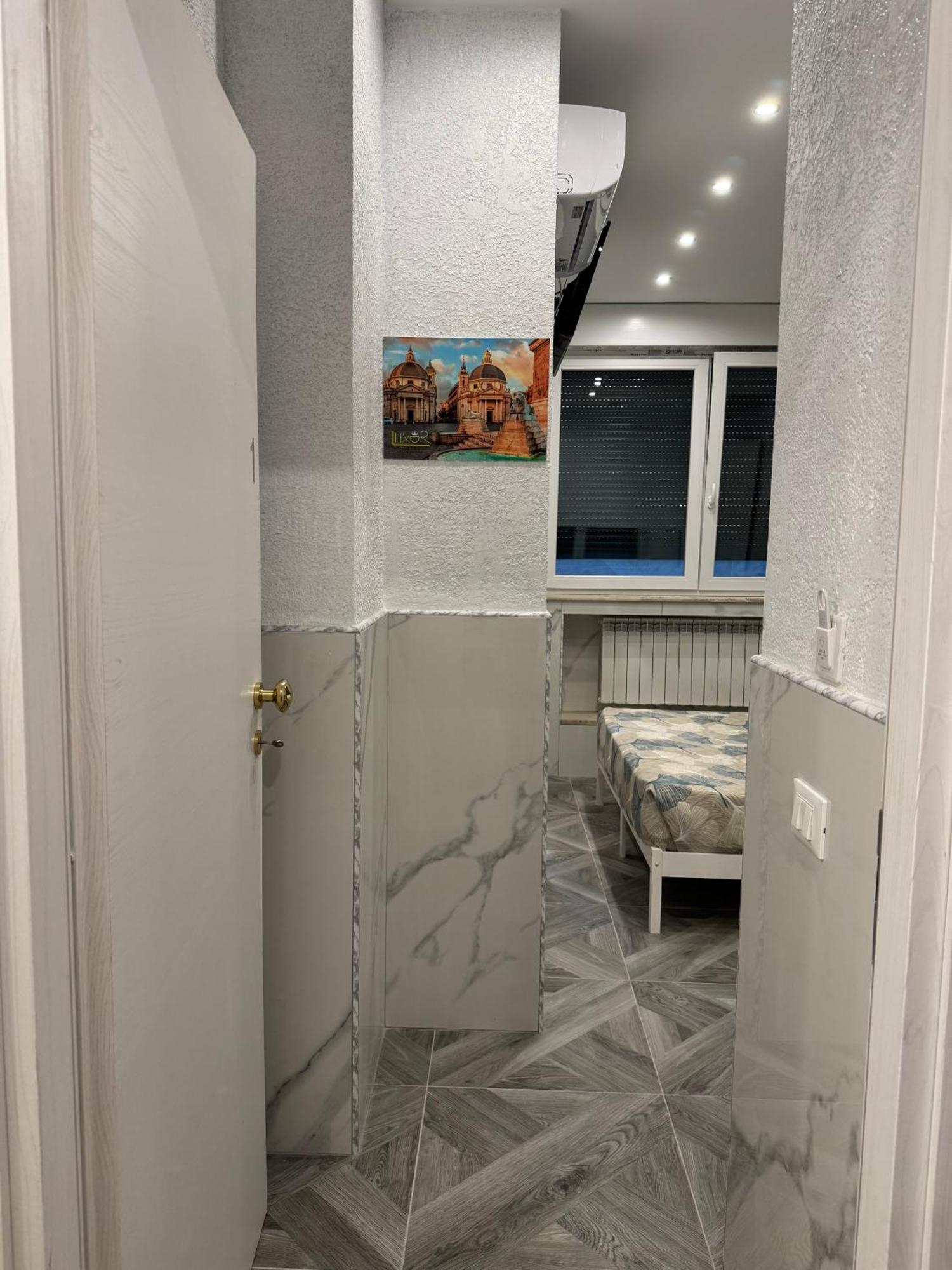 Luxor Eco Roma Casa E Appartamento Per Vacanze In Centro Piazza Bologna, Colosseo, Piazza Di Spagna, Vaticano, San Pietro, Sapienza, Fontana Di Trevi, Piazza Navona, Trastevere, Tiburtina, Termini, Aeroporto Exterior photo