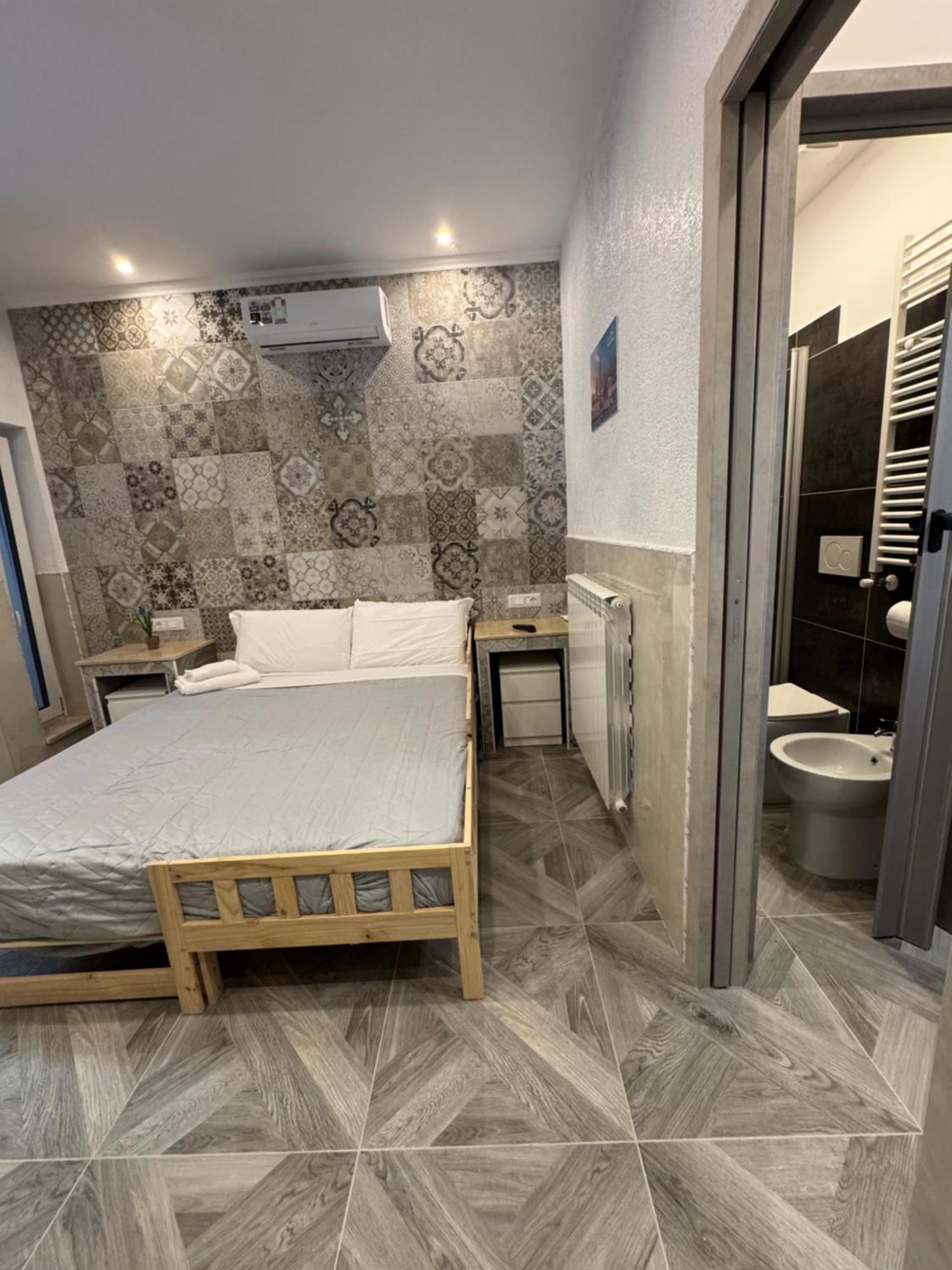 Luxor Eco Roma Casa E Appartamento Per Vacanze In Centro Piazza Bologna, Colosseo, Piazza Di Spagna, Vaticano, San Pietro, Sapienza, Fontana Di Trevi, Piazza Navona, Trastevere, Tiburtina, Termini, Aeroporto Exterior photo
