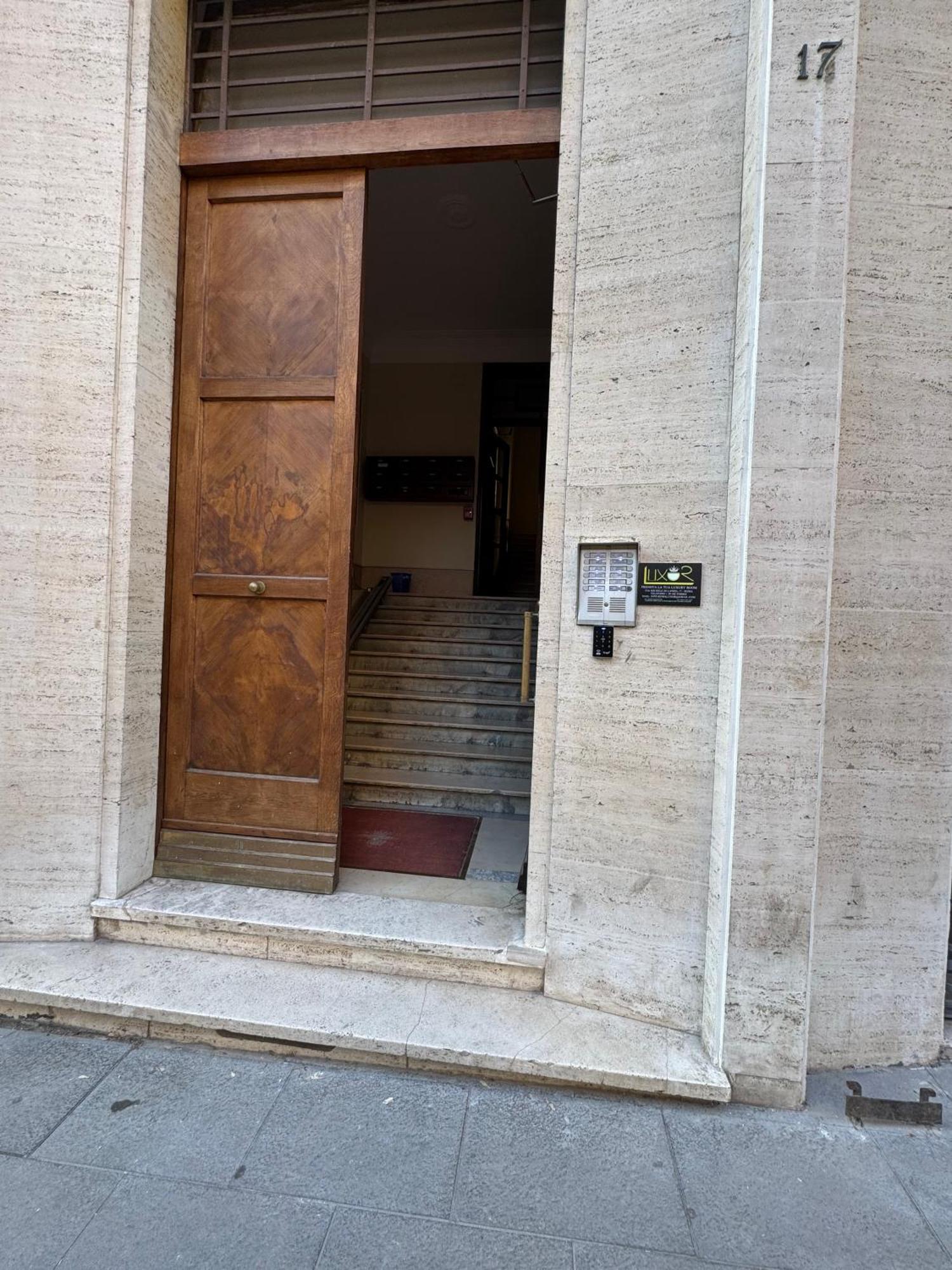 Luxor Eco Roma Casa E Appartamento Per Vacanze In Centro Piazza Bologna, Colosseo, Piazza Di Spagna, Vaticano, San Pietro, Sapienza, Fontana Di Trevi, Piazza Navona, Trastevere, Tiburtina, Termini, Aeroporto Exterior photo